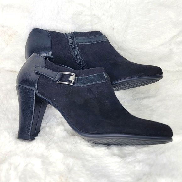 Aerosoles HealReast Botie Booties Boots NWT Shoes Size 7 - Picture 1 of 9